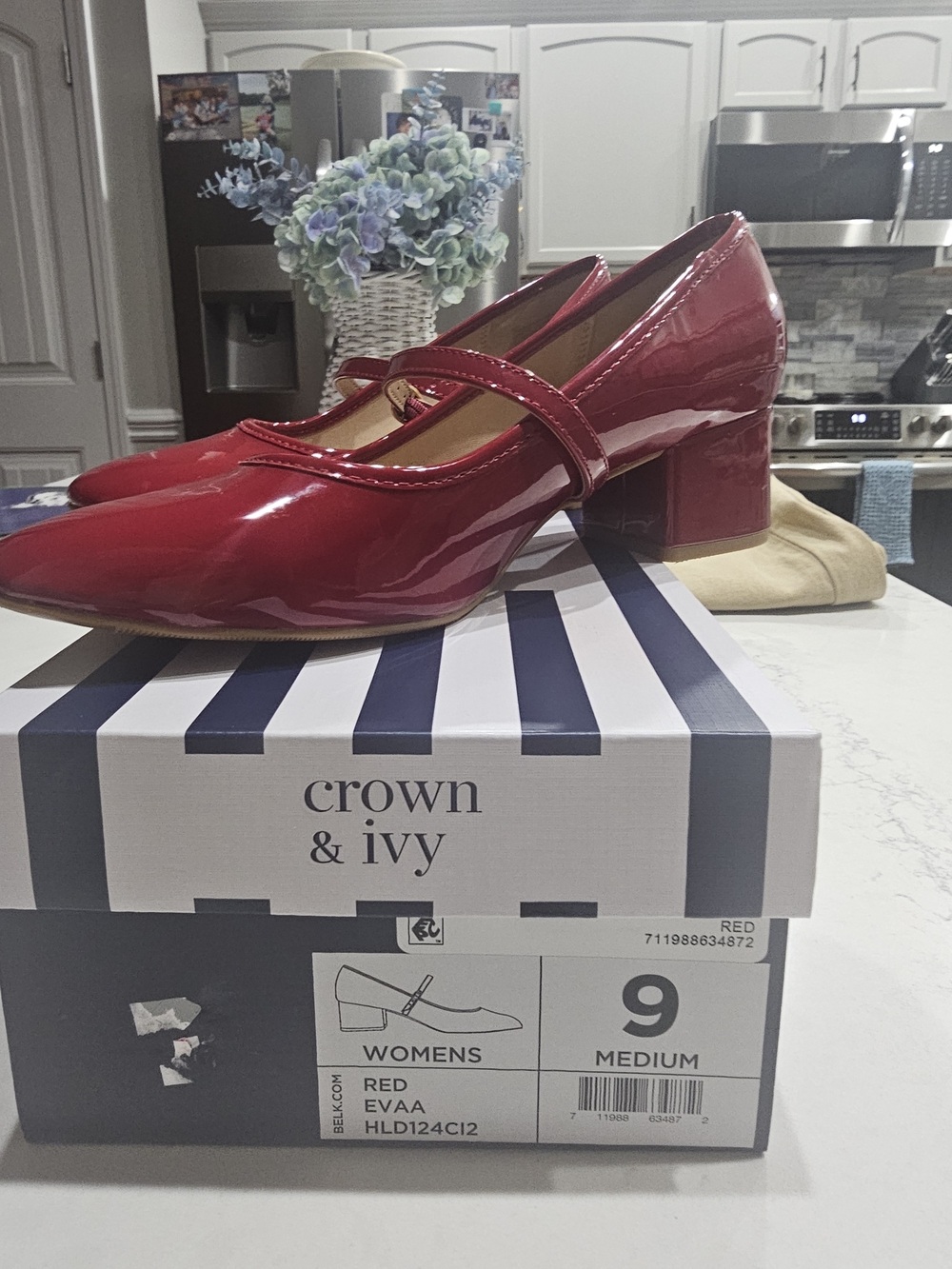 Crown & Ivy Red Patent Mary Jane Block Heel Pump - Women's 9
